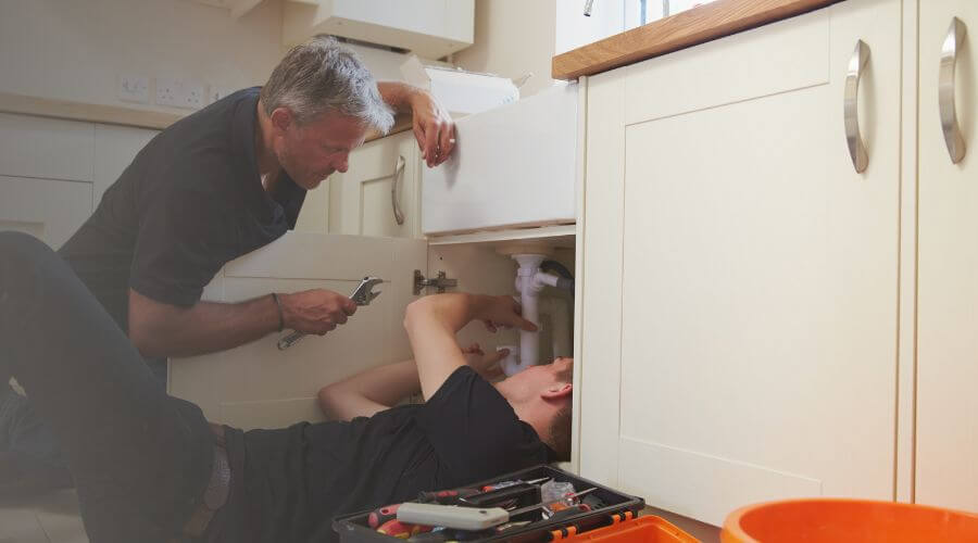 Professional burst pipe repair services in Howey In The Hills, FL